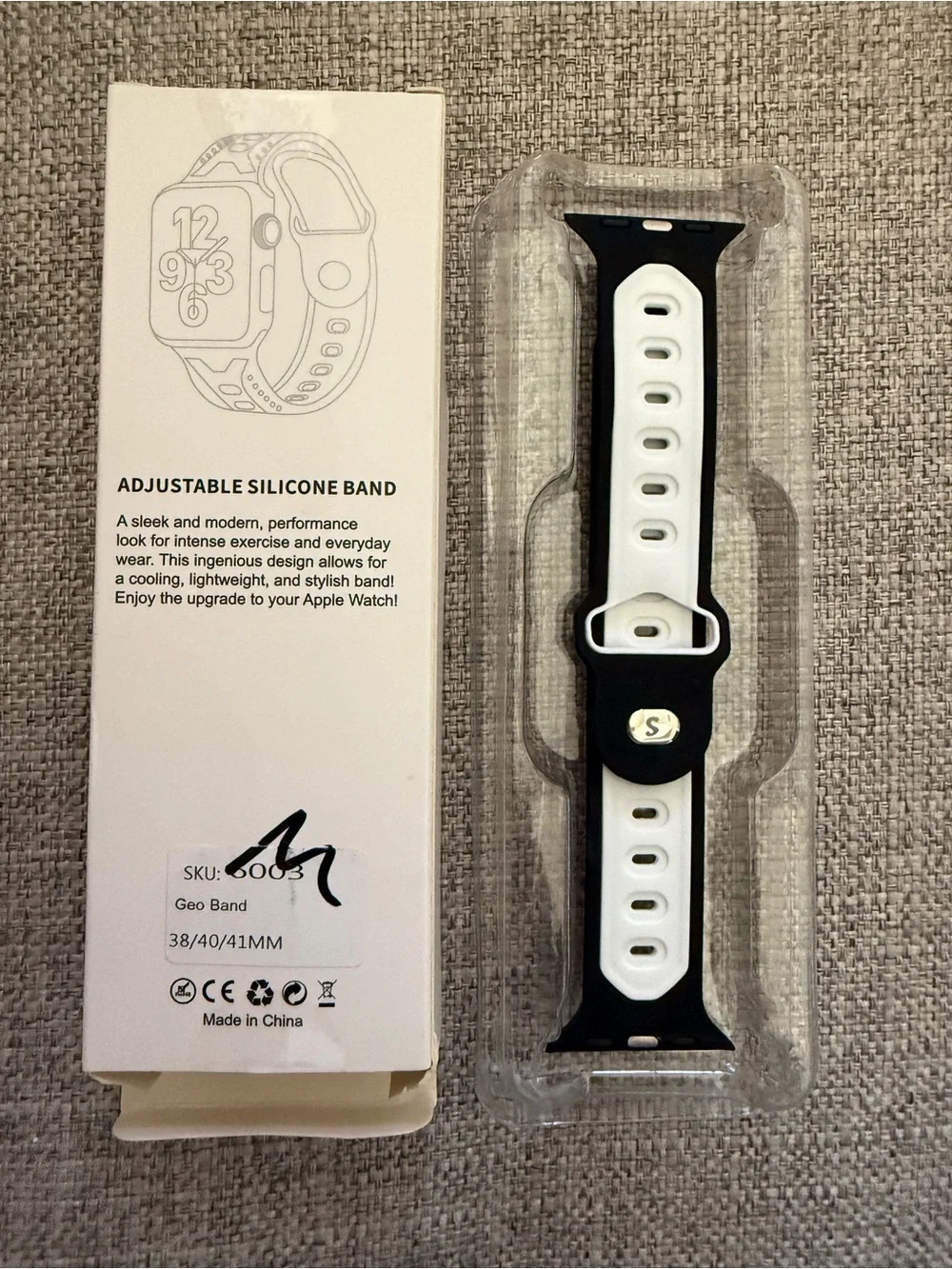 Solace-Adjustable Silicone Geo Band for Apple Watch in Black/White -fits 38/40/4